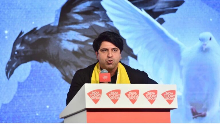 टैक्स देकर मिडिल क्लास को क्या मिलता है? BJP से अलग होते ही शहजाद पूनावाला ने सरकार से पूछे चुभते सवाल