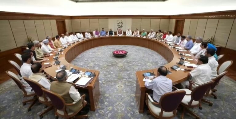 नितिन की टीम ‘नवीन’ होने के बाद अब मोदी कैबिनेट में बदलाव की आहट… कैसे सधेगा चुनावी समीकरण