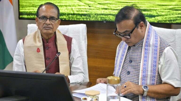 असम में बाढ़ से उजड़े परिवारों को मिलेंगे 3.8 लाख घर, केंद्र ने दी ₹5,000 करोड़ की मंजूरी