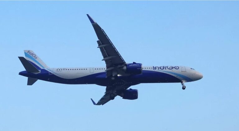 गोवा से दिल्ली आ रही IndiGo की फ्लाइट का एक इंजन फेल, मोपा एयरपोर्ट पर इमरजेंसी लैंडिंग